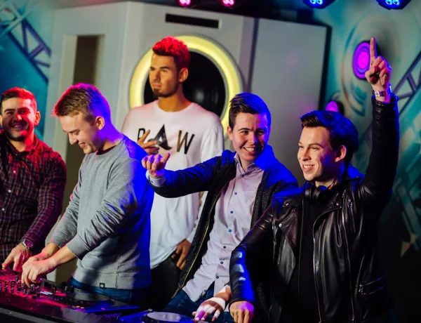 DJ's Kleiner Formaat